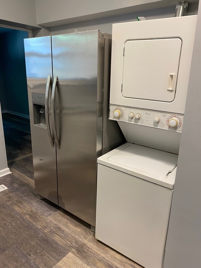 Photo - 627 Denison St Townhome