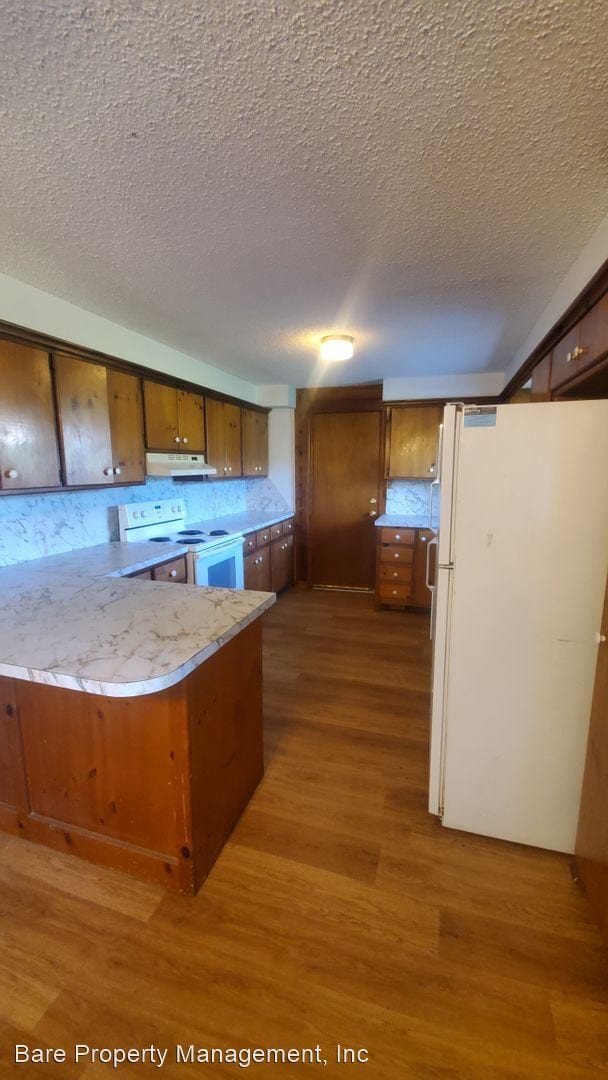 Building Photo - 2 br, 1 bath House - 503 E Maple