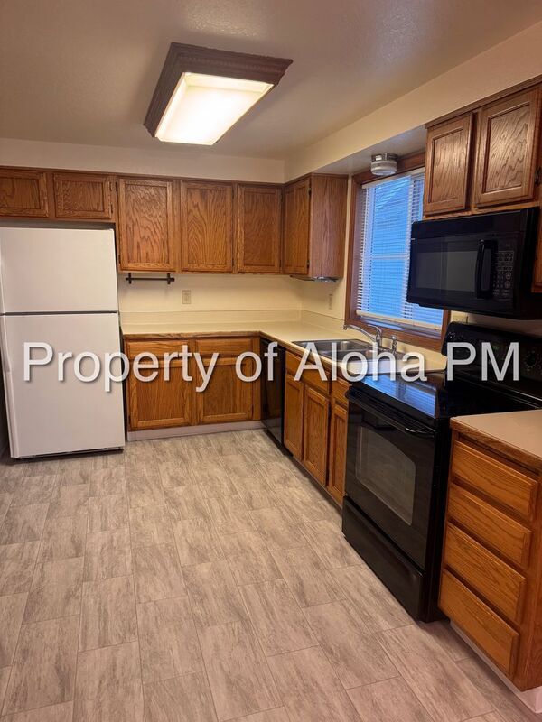 Foto del edificio - 2171 N Linder Rd