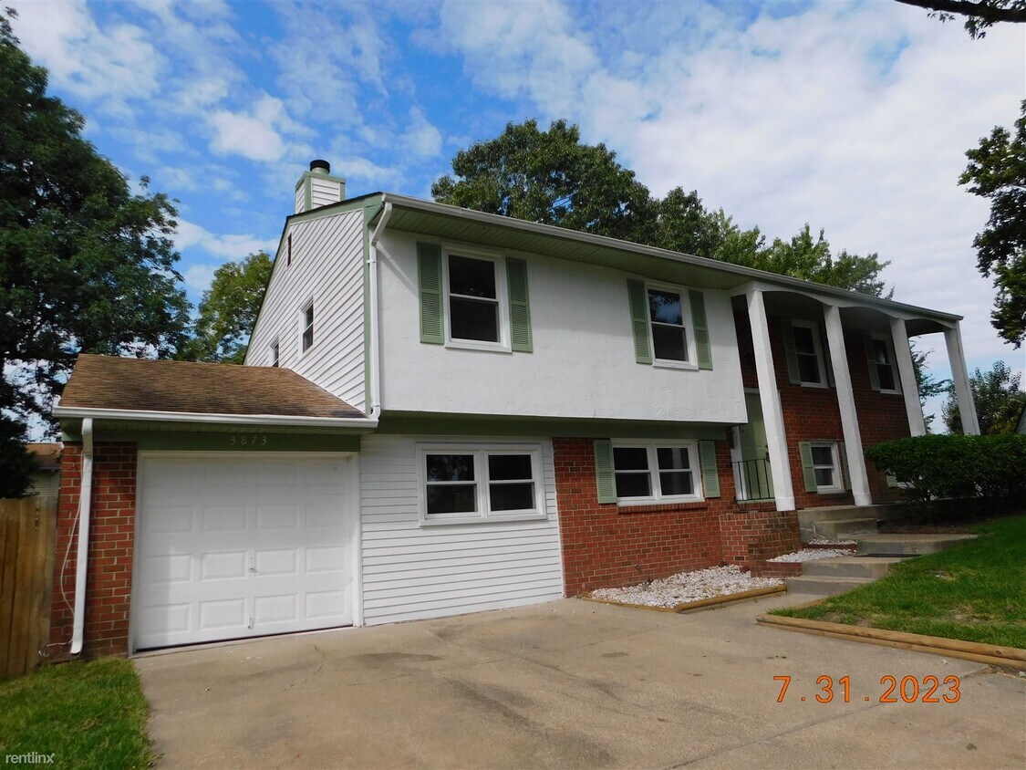 Primary Photo - 5 br, 2.5 bath House - 3873 Liberty Ridge Rd