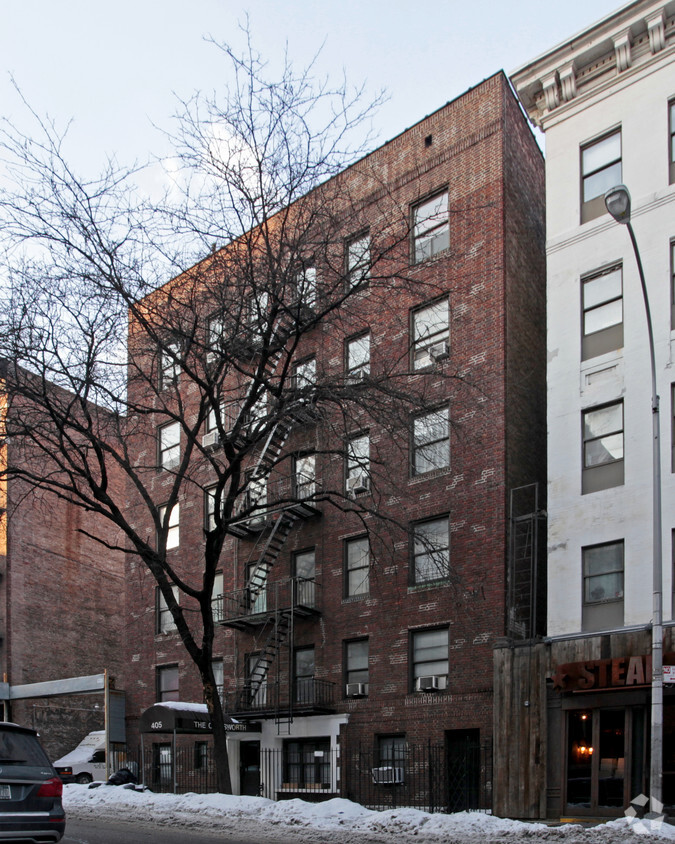 Building Photo - 405 W 45th St