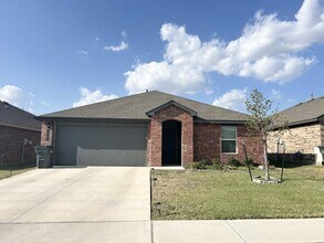 Building Photo - 4403 SW Christina Ct
