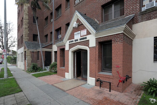 Foto del edificio - 2700 San Marino St