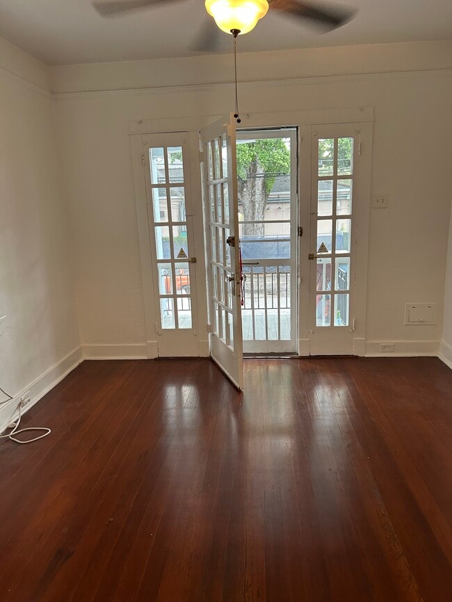 Foto del edificio - 821 Leontine St