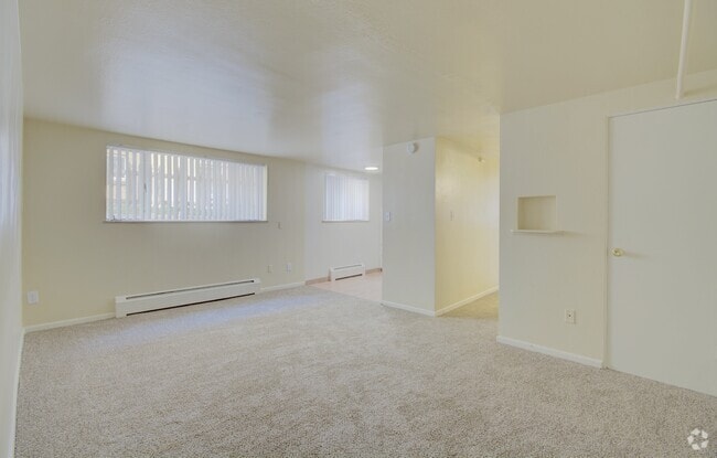 Building Photo - Mayor Apartments - UTILITIES INCLUDED*!