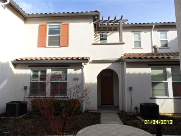 8124 Crystal Walk Cir, Elk Grove, CA 95758 Townhome Rentals in Elk