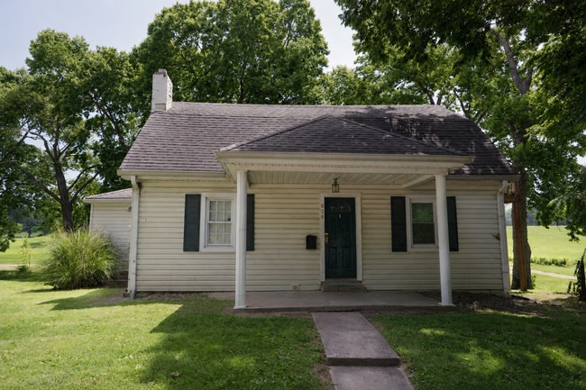 Photo - 804 Golfview Drive House
