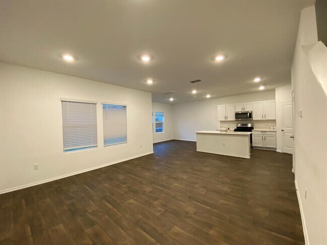 Foto del edificio - 12320 Silversmith Ln