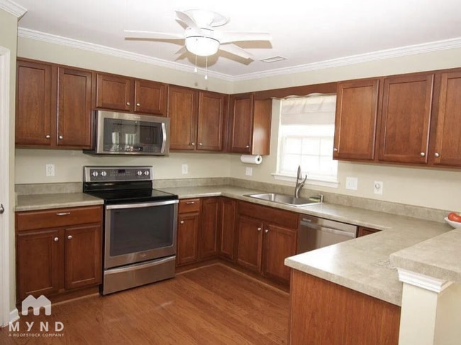 Building Photo - 1506 Cairo Way