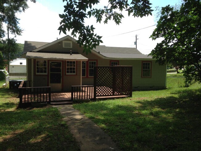 Foto del edificio - 156 Howle Ave
