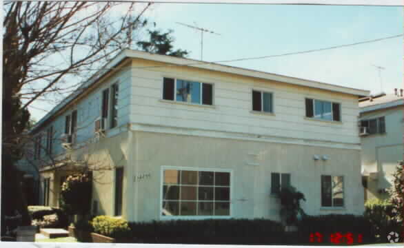 Primary Photo - 12250 Magnolia Blvd