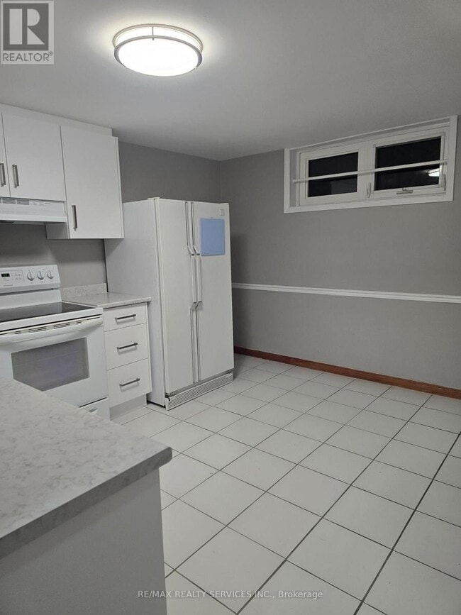 Building Photo - 89 Lawnside Dr