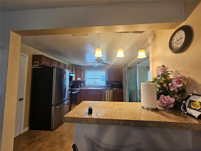 Building Photo - 672 Gershwin Dr