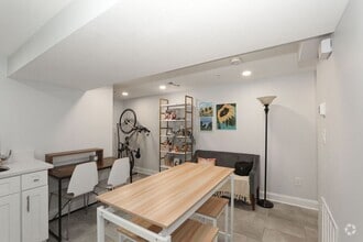 Building Photo - 2630 4th St NE