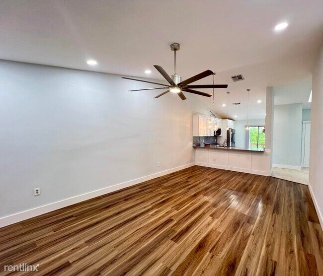 Foto del edificio - 3 br, 2 bath House - 13085 Belhaven Ct Apt 4