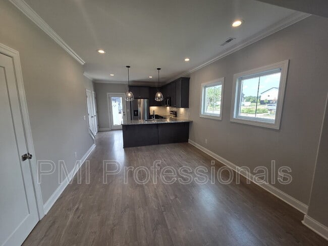 Building Photo - 1403 Rebecca Johns Dr