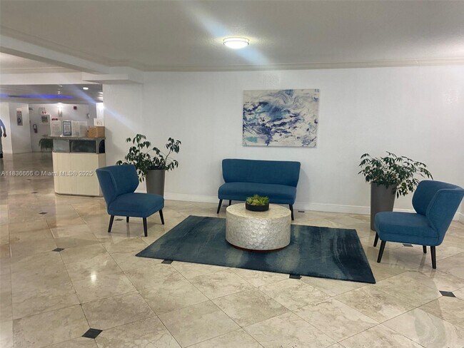 Foto del edificio - 1000 Parkview Dr