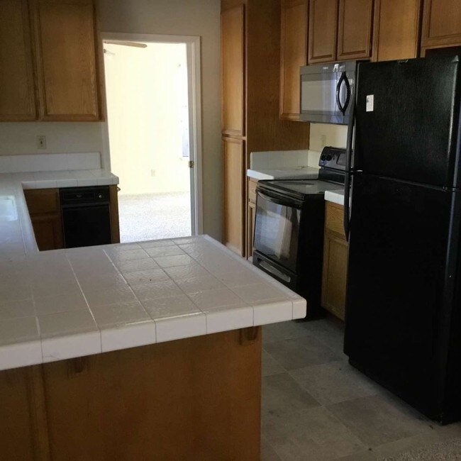 Building Photo - 2121 Noelle Ct