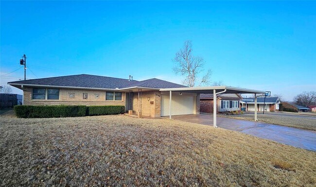 Foto del edificio - 1008 W Silver Meadow Dr