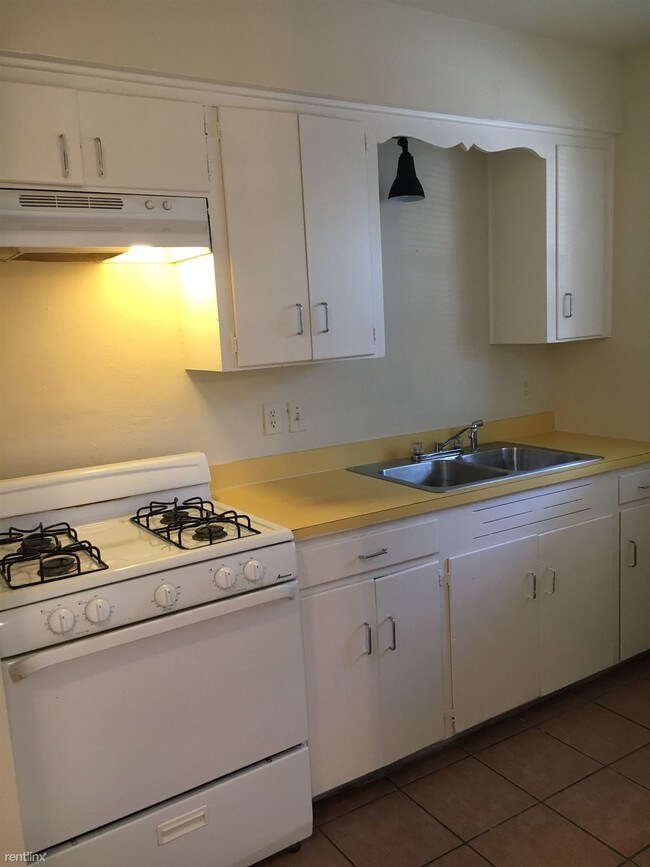 Building Photo - 1 br, 1 bath  - 5213 Joe Sayers Ave