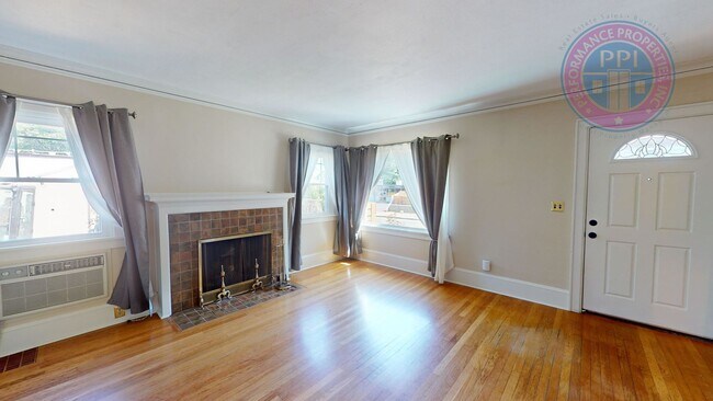 Building Photo - 2031 N Killingsworth St