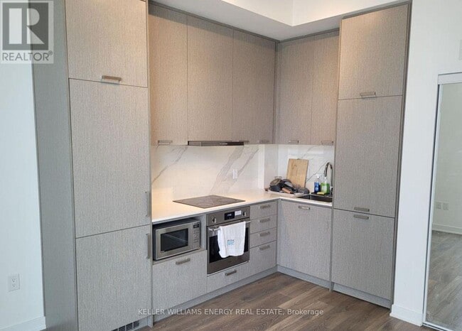 Building Photo - 10-510 Honeycrisp Cres