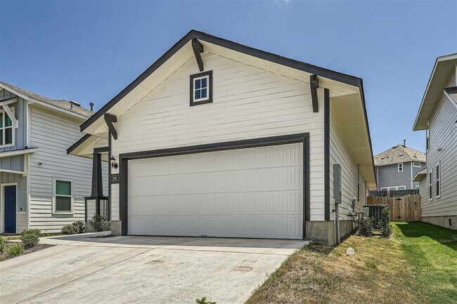 Building Photo - 208 Haywood Mnr