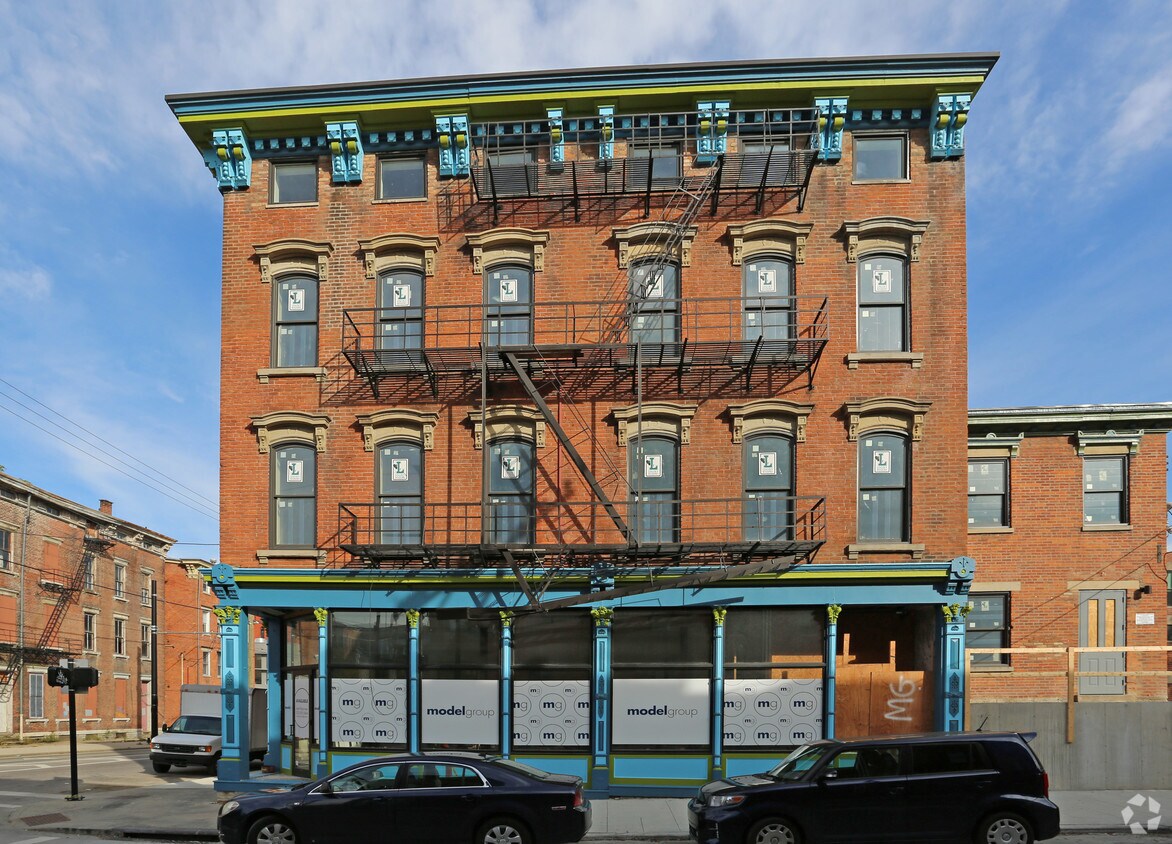 Building Photo - 34-36 Findlay St