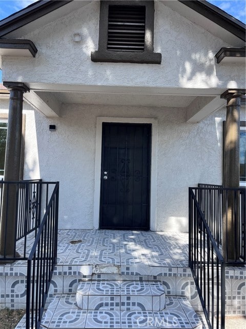 Foto principal - 2853 E 6th St