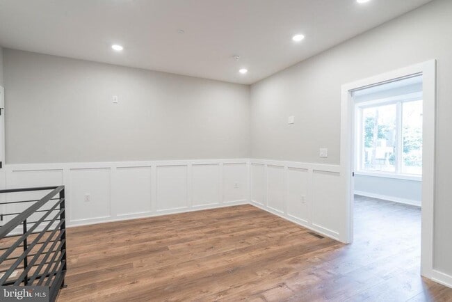 Building Photo - 435 N 35th St