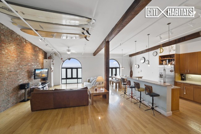 Foto del edificio - 275 Conover St