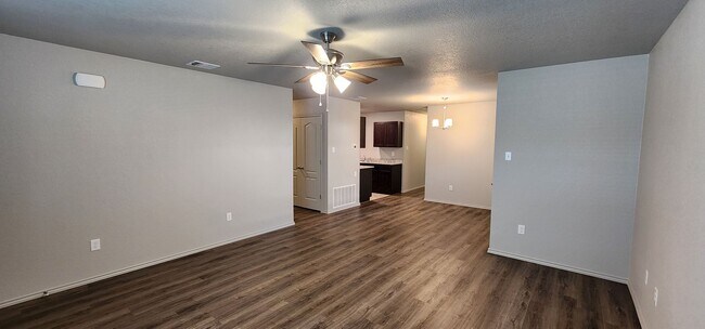 Foto del edificio - 3 Bedroom 2 Bath Duplex in Copperas Cove V...