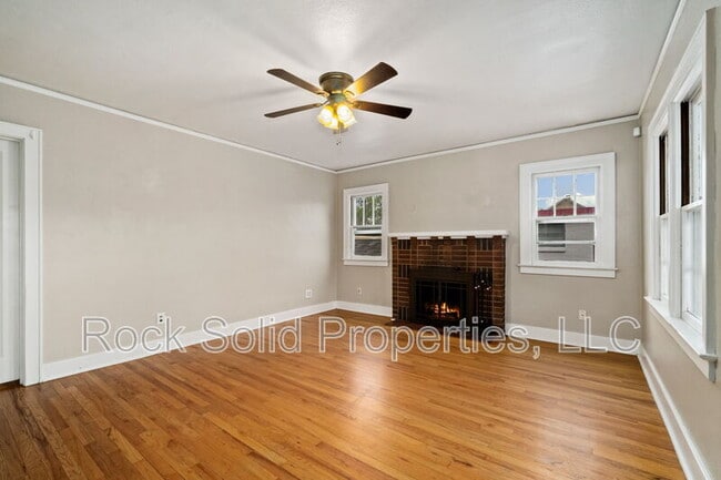 Foto del edificio - 316 E 20th St