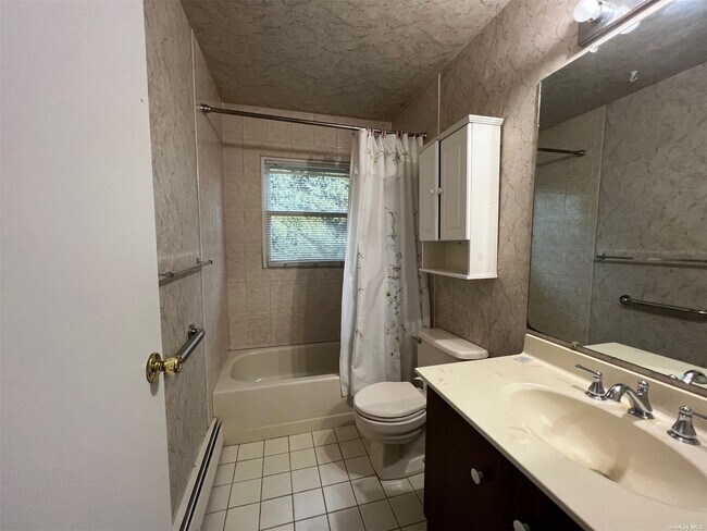 Building Photo - 29 Springmeadow Dr