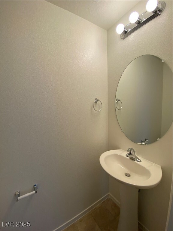 Foto del edificio - 4948 Quest Tribe St