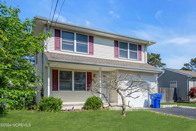 Building Photo - 315 Hulse Ave
