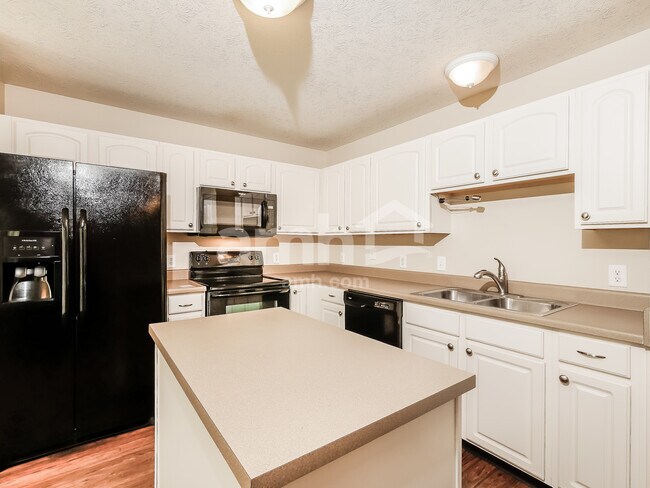 Foto del edificio - 2063 Meridian Springs Ln