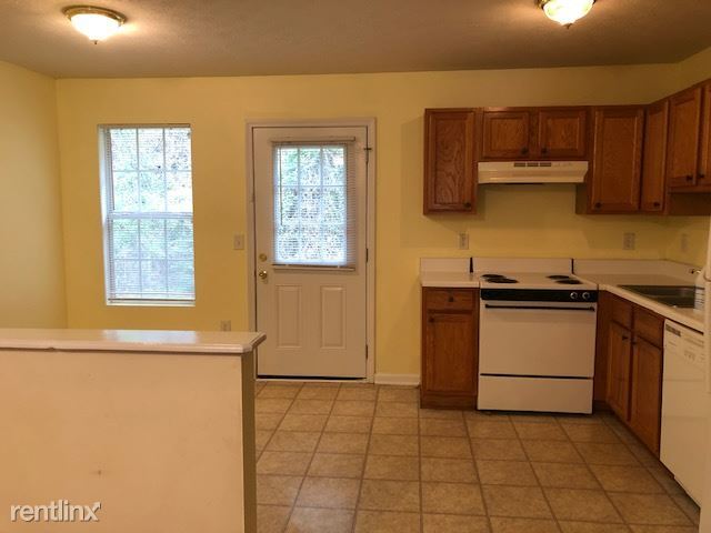 Building Photo - 2 br, 1 bath Townhome - 209 E Wilson Mill ...