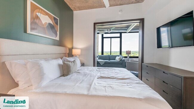 Building Photo - 5201 Leesburg Pike