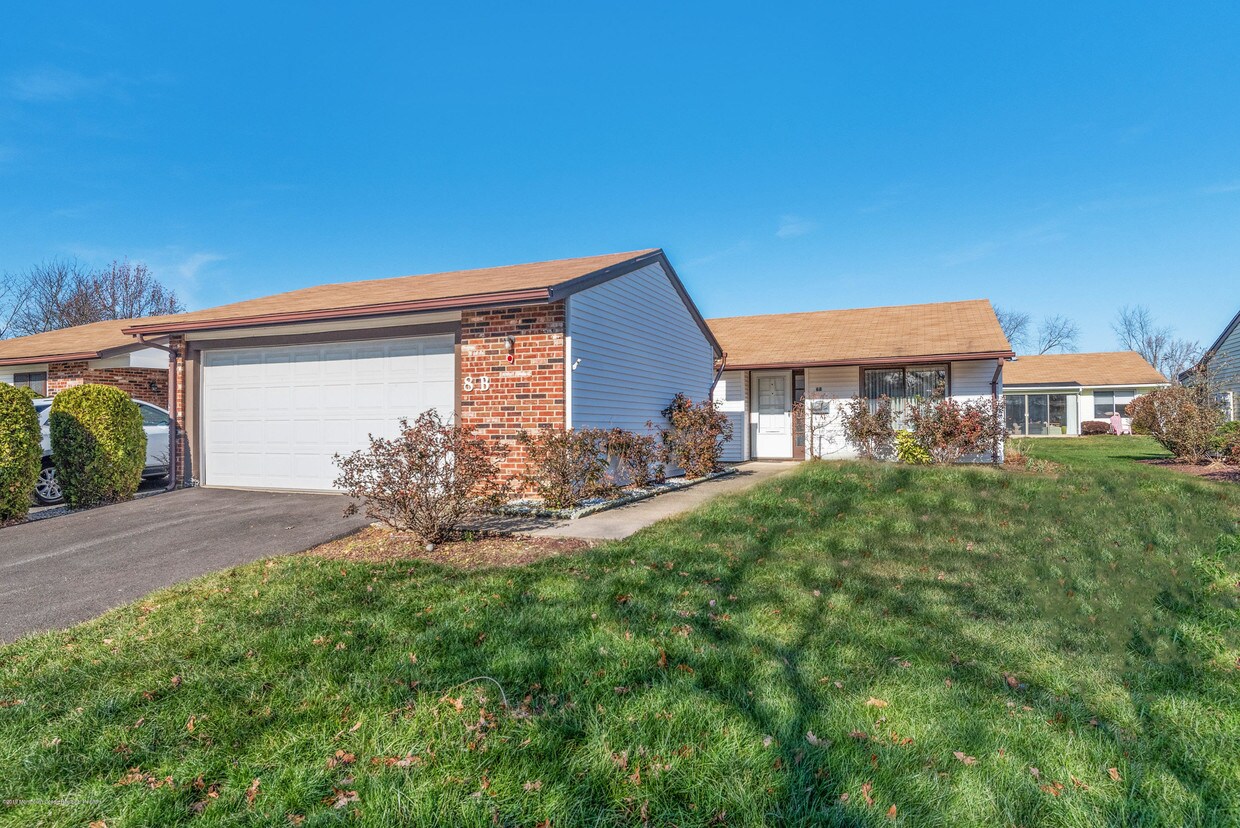 8 Aspen Plaza, Monroe Township, NJ 08831 House for Rent in Monroe