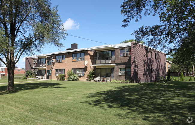 Building Photo - North Acres Apartments