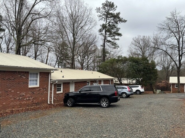 Primary Photo - 202 Rice St