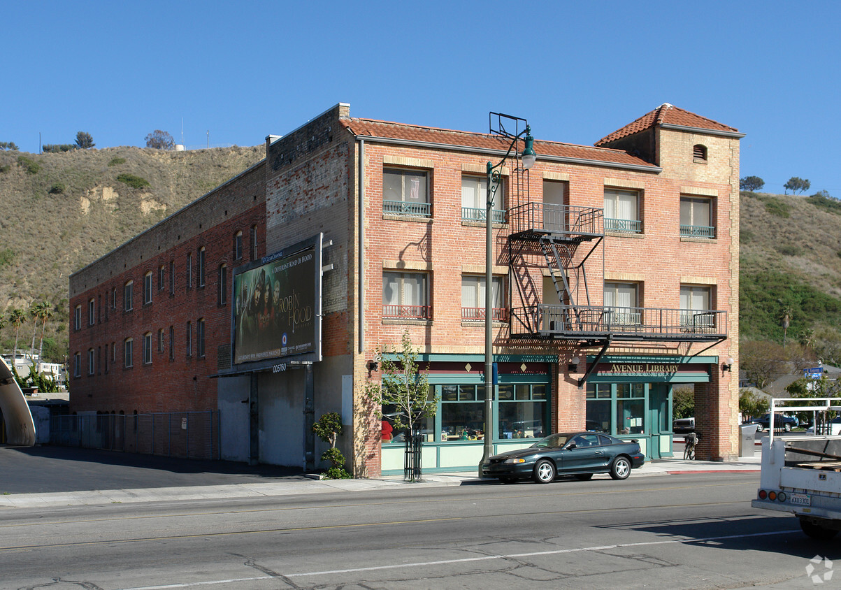 Building Photo - Casa De Anza Apartments