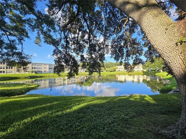 Photo - 857 Desoto Ct House