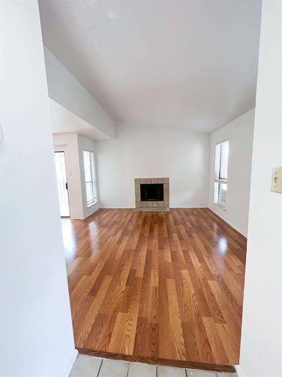 Foto del edificio - 6602 Harbor Town Dr