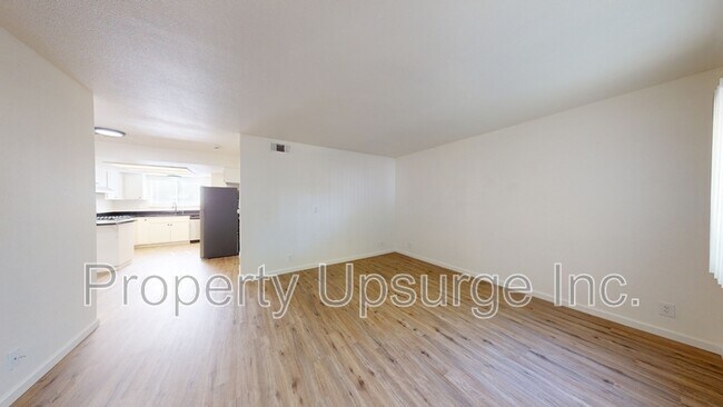 Building Photo - 1450 Victor Ave
