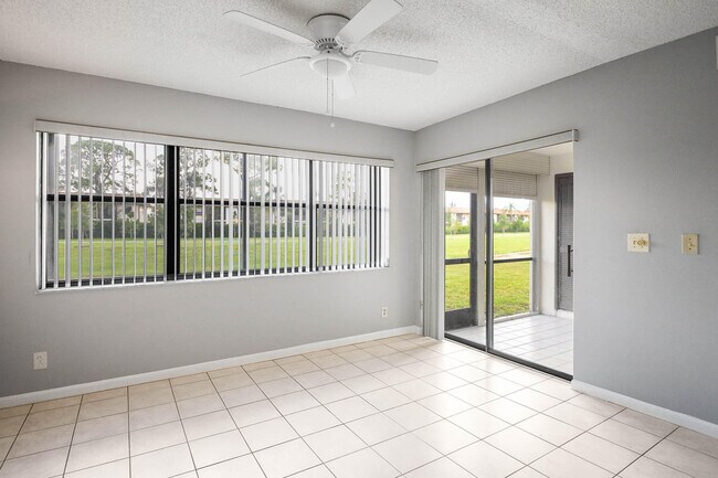 Foto del edificio - 7593 Tahiti Ln