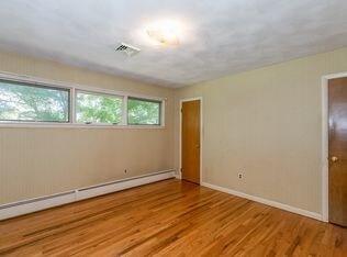 3 rondas habitaciones - 28 Birchwood Heights Rd