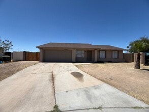 Building Photo - 12658 N 42nd Ave