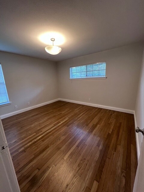 Building Photo - 610 Downing Dr